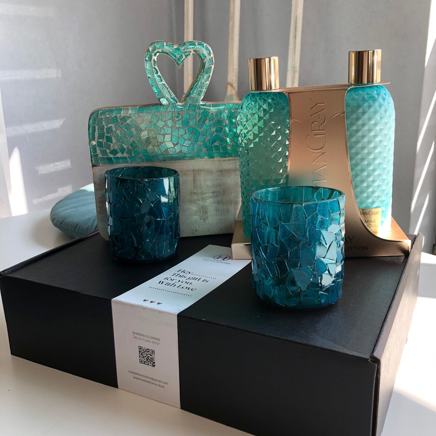 Luxe Me-Time Set met Aqua Apero Plankje & Waxinelichtjes
